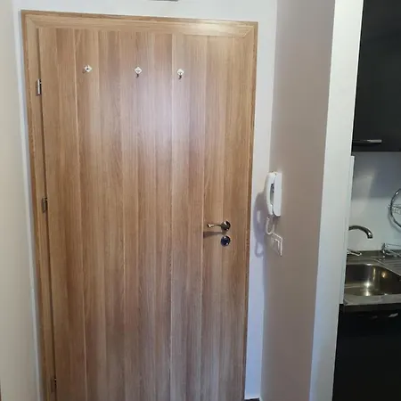 Apartament студио B9 гардънс
