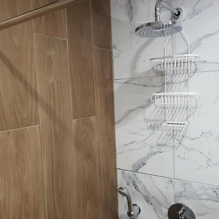 студио B9 гардънс Apartament *